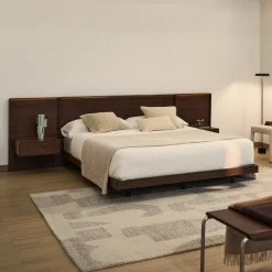 Bed Norlen Incl. hoofdbord met LED-verlichting en 2 nachtkastjes, Walnootfineer