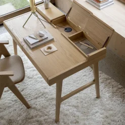 Bureau Kaat Eikenhout, 120 x 70cm