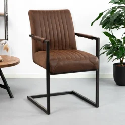 Eetkamerstoel Ferro met armleuning