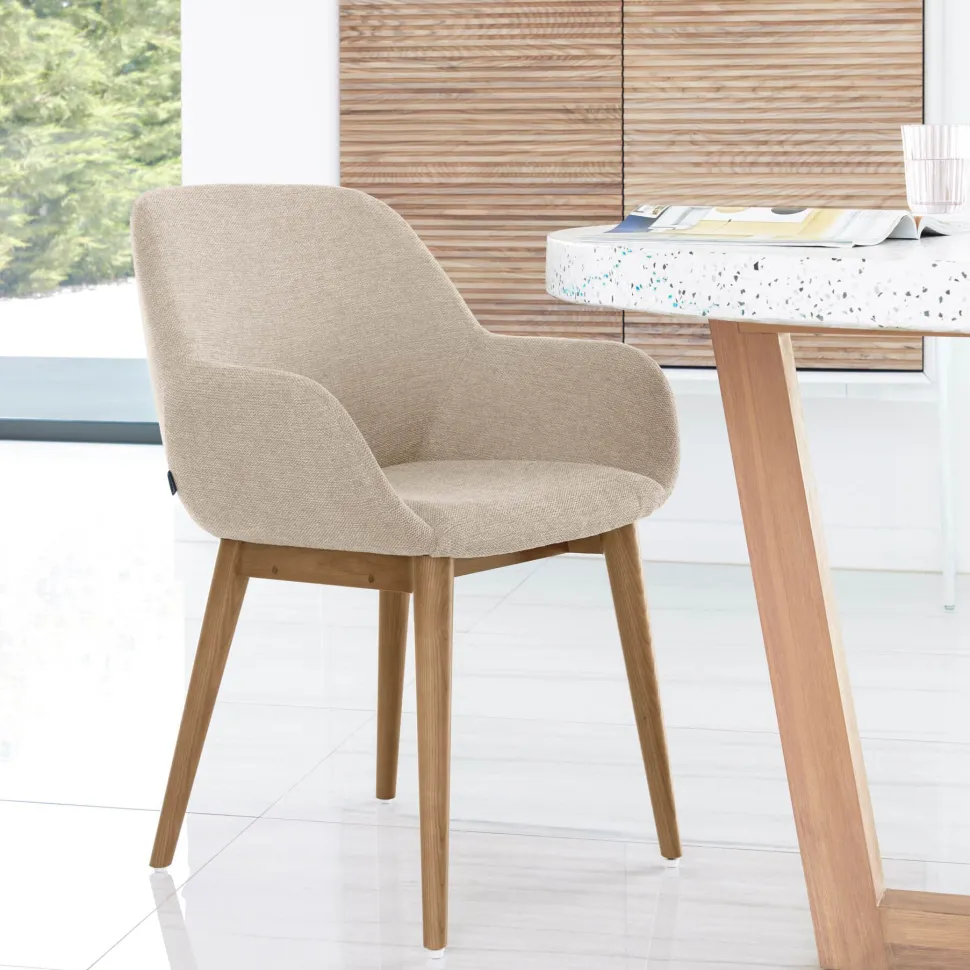 Eetkamerstoel Konna Met houten onderstel