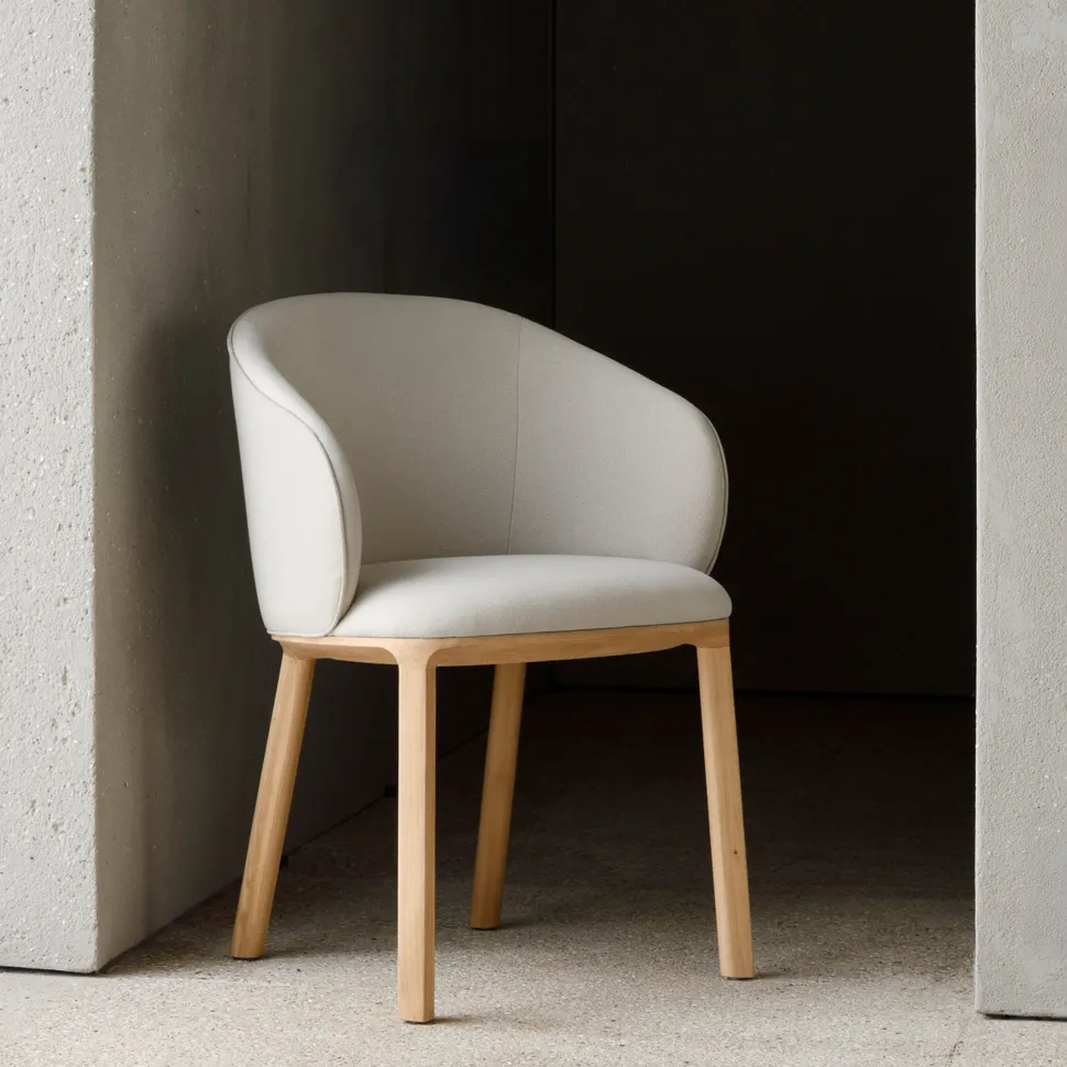 Eetkamerstoel Unda Eikenhout en stof