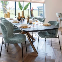 Eettafel Hayley Eiken