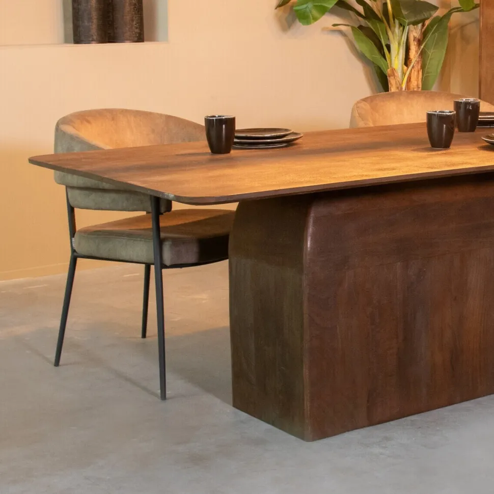 Eettafel Owen Mangohout