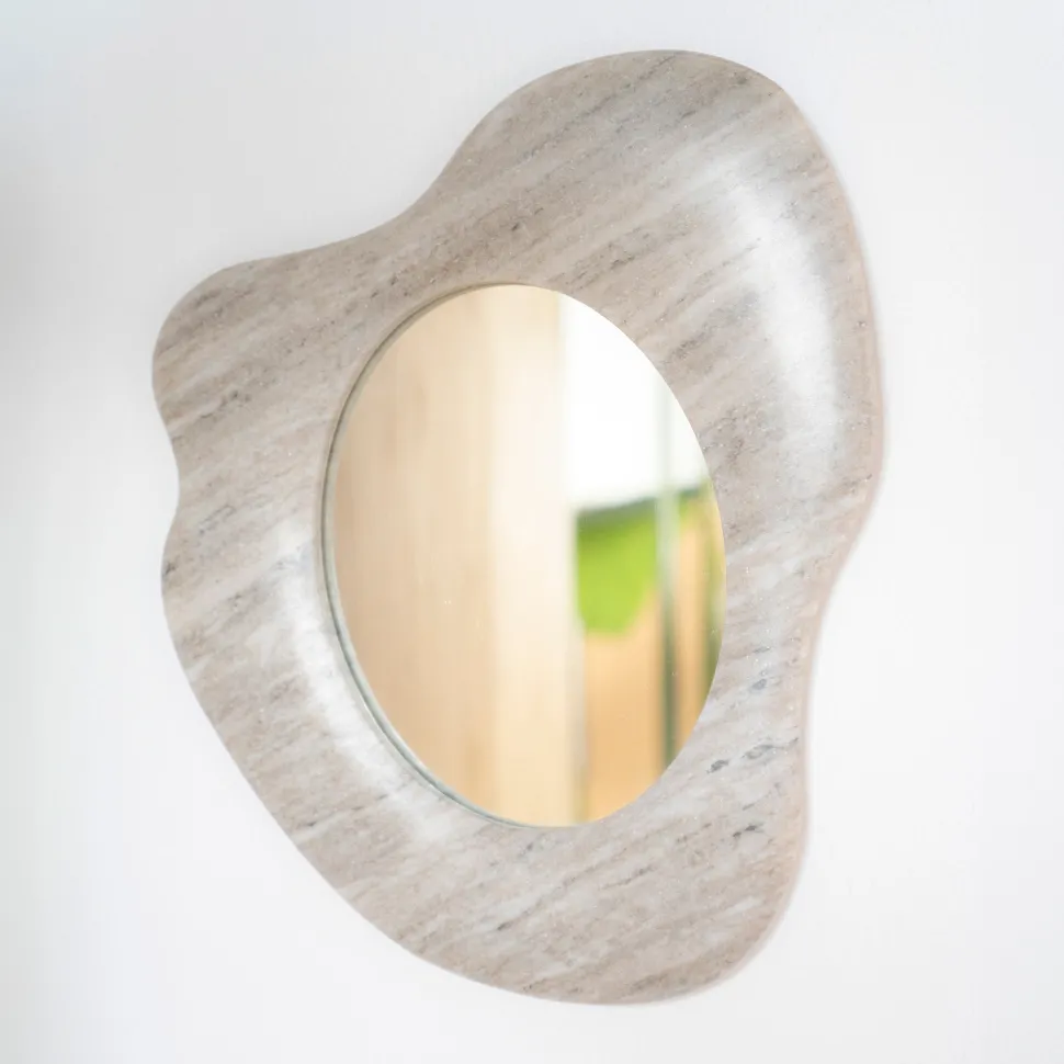 Organische Spiegel Muna Marmer, 47 x 40cm