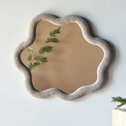 Organische Spiegel Tho Bouclé, 70 x 70cm