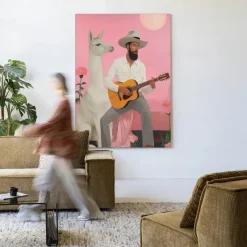 Wandkleed Delilah Lama in maat en frame naar keuze