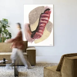 Wandkleed Embrace in maat en frame naar keuze