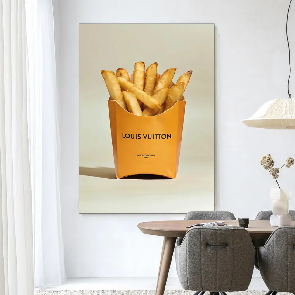 Wandkleed LV Fries in maat en frame naar keuze
