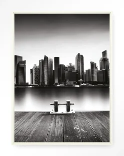 Wandkleed Momentarily Silent in maat en frame naar keuze