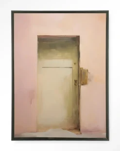 Wandkleed Pink Door in maat en frame naar keuze